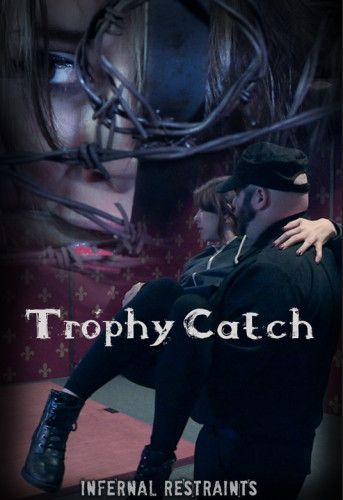 Trophy Catch - Zoey Laine [2016,Head Cage,Metal Collar,Caning Videos][Eng]