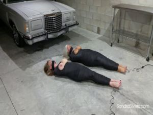 Two Buxom Mummified Milf Endure Agonizing Bondage Orgasms [2018,Sandra Silvers & Darla Crane,Bondage,Rope,BDSM][Eng]