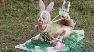 Foxx to Bunny Transformation - Amanda Foxx - Scene 3 [Eng]
