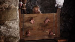 Ariel Anderssen - Lashed In Stocks [Eng]