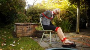 Chloe Toy - Tied In Her Own Garden [Eng]