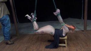 Quinn Carter: Bound legs [Bondage,torture,Rope][Eng]