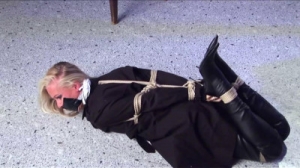 Agent Larsen in trouble! [2019,Bdsm,Bondage][Eng]