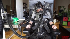 On The Edge [2020][Eng]