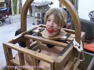 Fayth Wooden Caged with Ceci Delores [2020,outdoors,suspension,cages][Eng]