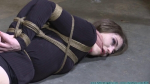 Terra Mizus Legs Spread Hogtie - Part 1 [Eng]