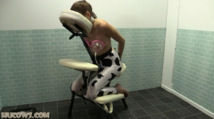 Britney – Massage Chair Udder Pump [Britne,ball gag,bondage,milk machin][Eng]