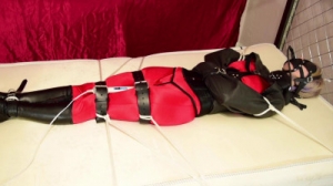 Strap ped [2017,Humilation,Bondage][Eng]