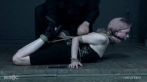 Speechless - Alice [BDSM][Eng]