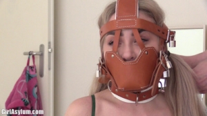 Nora Sparkle hates Segufix vol. 2 [BDSM][Eng]