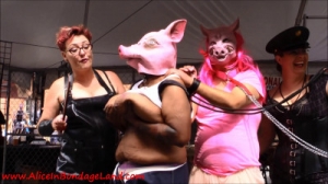 FSF 2015 Artist Alley Piggy Folsom St Fair [BDSM][Eng]
