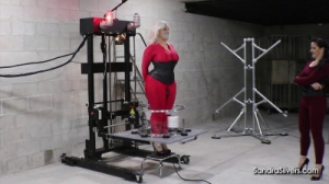 MILF Mummification Machine Seals Sandra in See-Thru Plastic for Test Wrap Part 1 [2021,BDSM,BDSM,torture,Bondage][Eng]