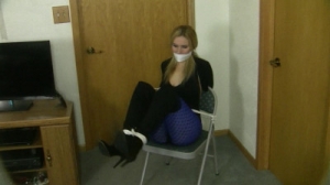 Black Canary Tied To Chair Trying To Escape [2021,BDSM,BDSM,Bondage,Rope][Eng]