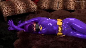 Batgirl in Whiskers [BDSM Latex,Arielle Lane,Batgirl ,Panel Ball Gag,Crotch Wire ][Eng]