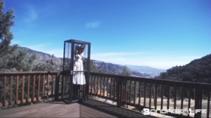 Standing Outside [BDSM][Eng]