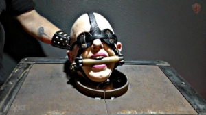 Out Of Isolation For Electro Treatment [BDSM][Eng]