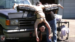 Inverted, split wide and fucked [BDSM][Eng]