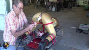 Ivy starring in Shiny Gold Spandex Mobi-Fuck [BDSM][Eng]