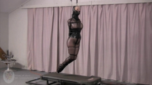Treadmill Hopper [2011,BDSM Latex,House of Gord,Cherry Torn,training,exercise][Eng]