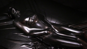 Vacsac [BDSM Latex][Eng]