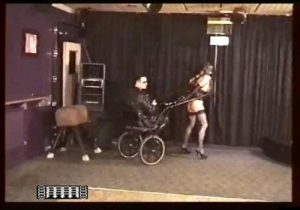 Slavegirl Pony Antics [BDSM Latex][Eng]