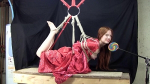 Sarah vs. The Lollipop [BDSM][Eng]