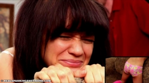 Faces: A Belting for Kiki [BDSM][Eng]