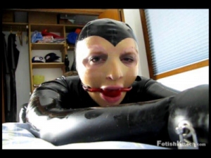 Rubber in the Bedroom Part 1 [2010,BDSM Latex,Latex,Bdsm,Fetish][Eng]
