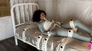 Princess Sophia First Time In Segufix [BDSM][Eng]