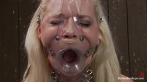 Anikka Albrite-Hot Blonde Anikka Albright's FIRST BONDAGE SHOOT EVER! new bdsm porn videos