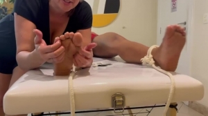 FetishFocus – Strong and tickling blonde – Ticklish athletic blonde in bondage [bdsm sex videos b...