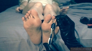 TVMiscallaneous – Joni the tickle slut [bdsm sex videos bdsm porn watch]