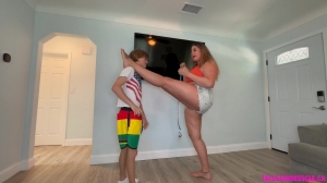 Funsize Productions - Tall Goddess Gia   Funsize Frank Compare Sizes