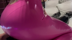 Kirojpg - Kiro Queen facesitting in latex leggings Kirojpg - Kiro Queen facesitting in latex leggings