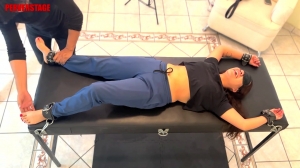 Perverstage – Aura writhing with laughter