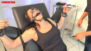 Perverstage – Gabrielle can't stop being tickled
