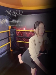 Mistress Ann - Violent Kicking In The Balls