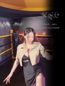 Mistress Ann - Violent Kicking In The Balls