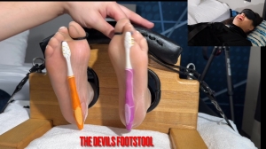 TheDevilsFootstool – Ticklish Mummy LilMizzUnique