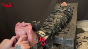 Fettish – TickOLing – Lithie Table v2-mf, TicklingFeet