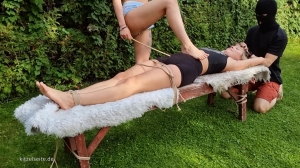KitzelseiteTickleFun – Kovaluna & Lilith Revenche of Kovaluna – Tickling Lilith on a bench in the...