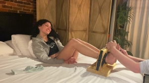 DevilsTicklishPlayground – Bella's Ticklish Debut-mf, TicklingFeet, TicklingUpperBody DevilsTicklishPlayground – Bella's Ticklish Debut-mf, TicklingFeet, TicklingUpperBody