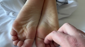 RomyFetish – Ticklish present in the hotel room-mf, TicklingFeet,