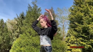 Sadistic Queens - Squishysax - Miss Tiffany Naylor - Grind Your Head Into The Ground-Femdom