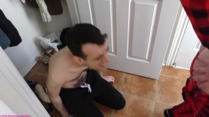 Filth Fetish –s - Closet Crack Cleaner - Princess Viktoria-Fetish