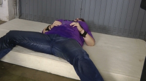 Amateure-Xtreme - Damona - pee in panty