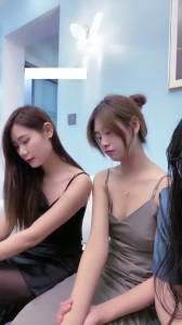 Chinese Femdom Goddess - Goddess Yin Er Introduces Her Model Friend Mistress Zhi Ruo To Femdom