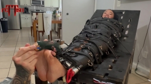 Fettish – The Tickle Table – Raven-mf, TicklingFeet