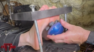 Fettish – Bench Press – Amecia- mf, TicklingFeet