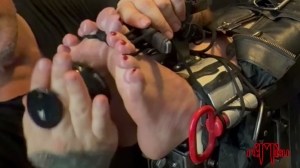 Fettish – The Tickle Table – Maddie- mf, TicklingFeet